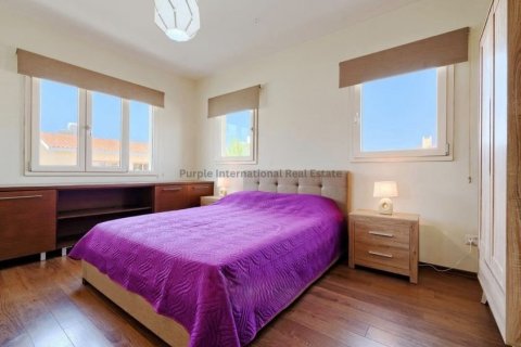 6 bedrooms Villa in Paphos,  No. 37891 30