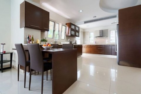 6 bedrooms Villa in Paphos,  No. 37891 21