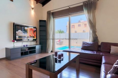 6 bedrooms Villa in Paphos,  No. 37891 25