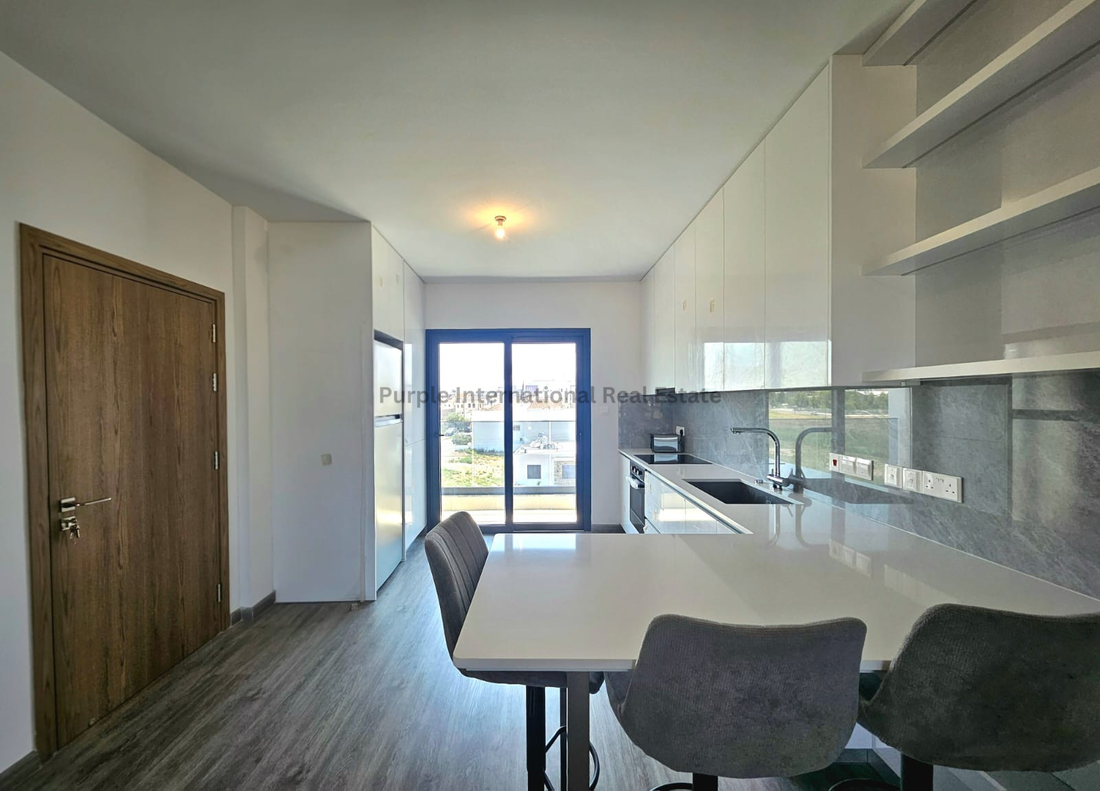 2 dormitorios Apartamento en Larnaca, Larnaka, Chipre No. 56482