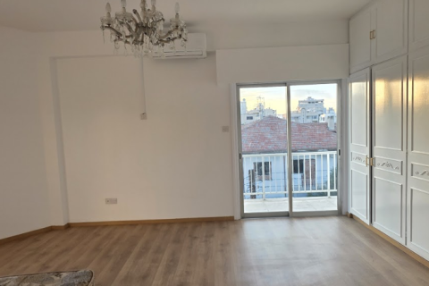 9 rooms Office in Nicosia,  No. 51809 11