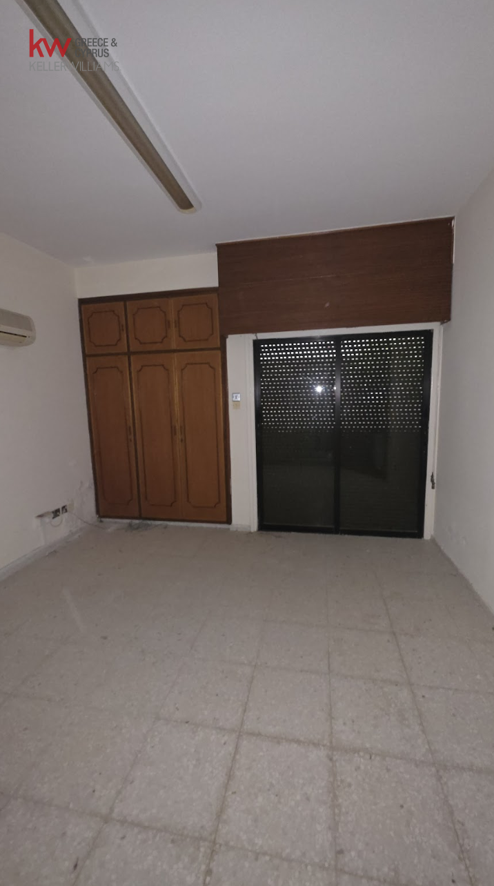 452m2 Commercial property in Aglandjia, Nicosia, Cyprus No. 51814