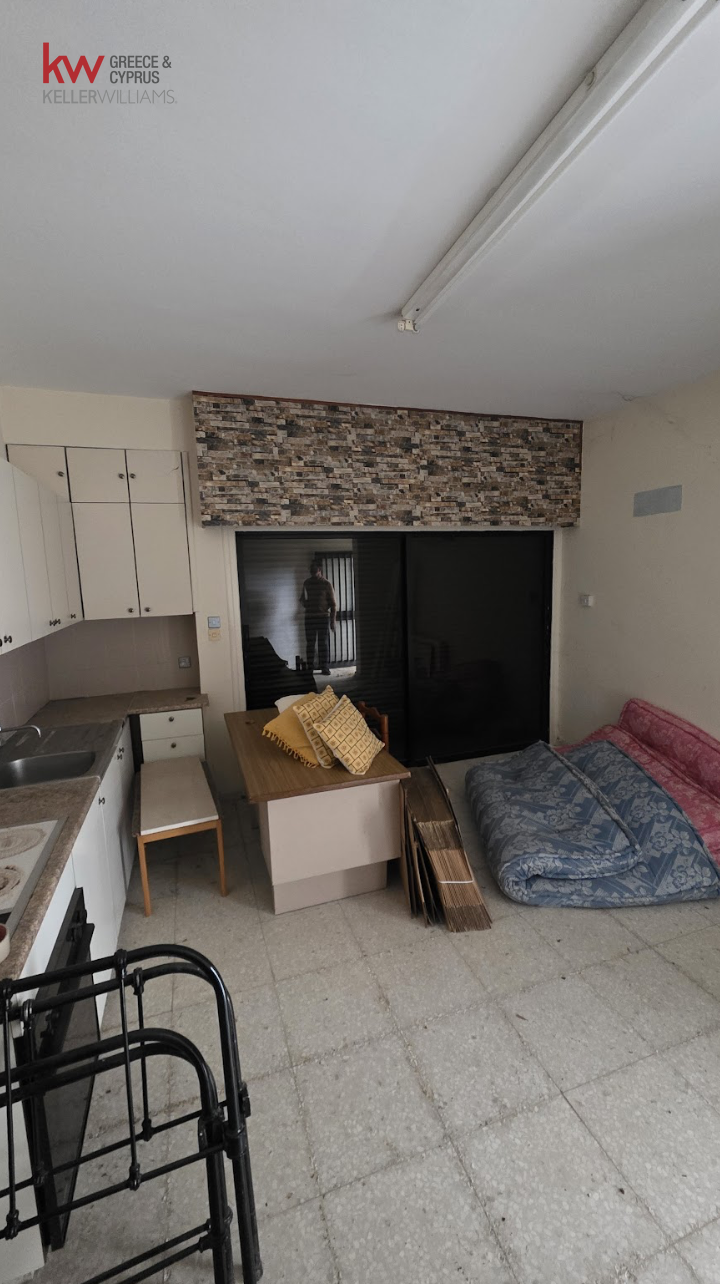 452m2 Commercial property in Aglandjia, Nicosia, Cyprus No. 51814