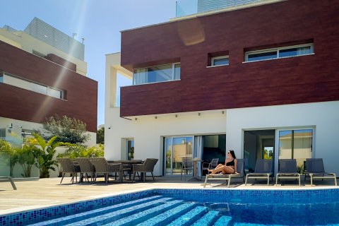 3 chambres Villa à Limassol, Chypre No. 29404