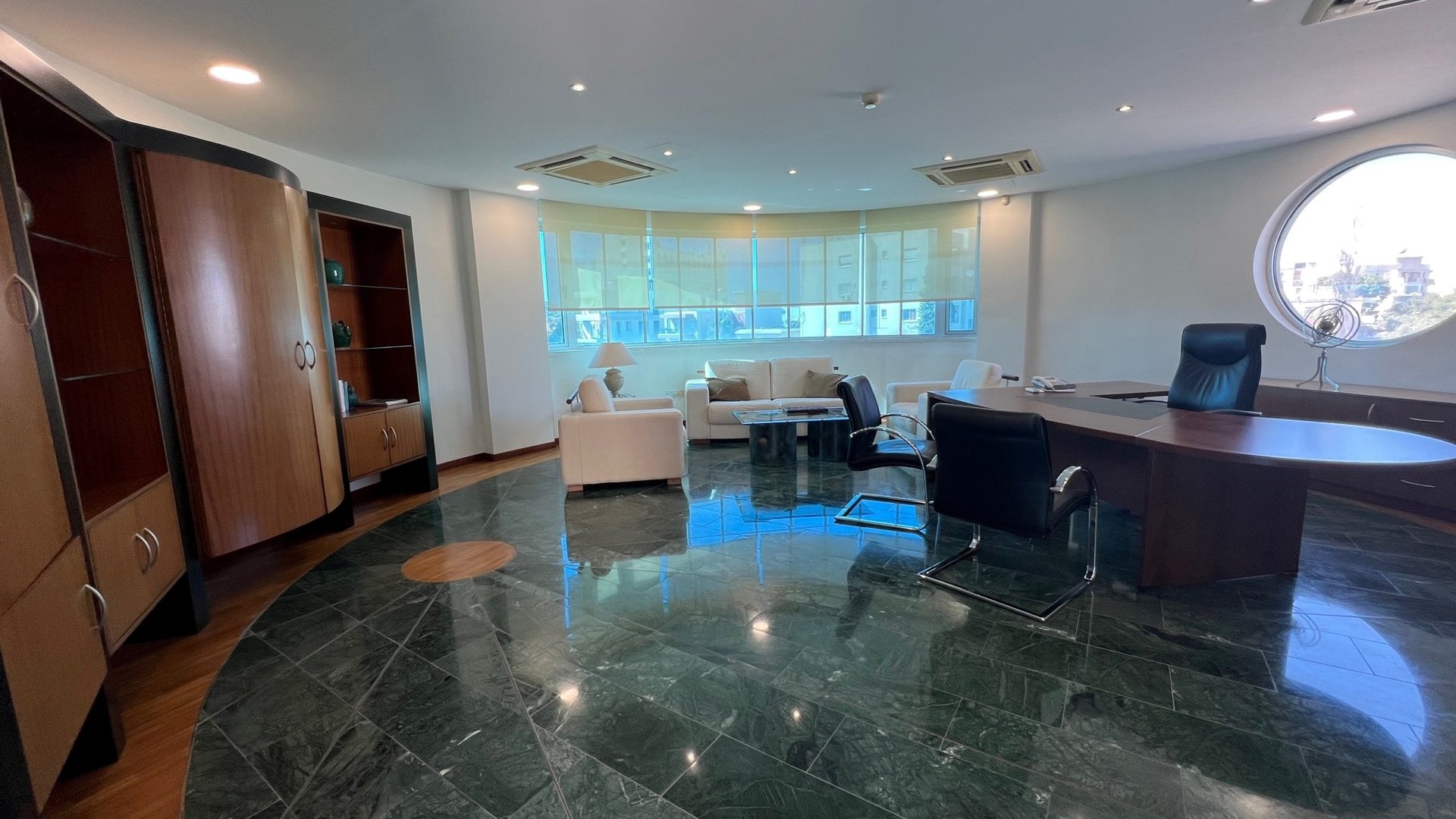 420m2 Office in Limassol, Cyprus No. 28085