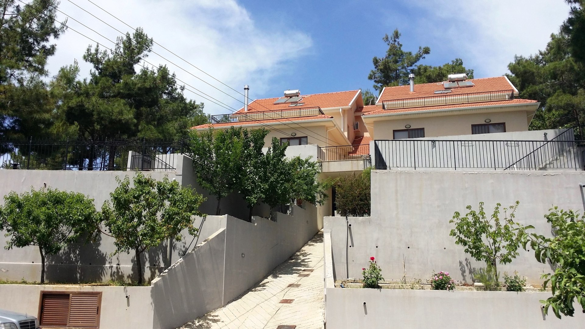 5 bedrooms Villa in Moniatis, Limassol, Cyprus No. 28221