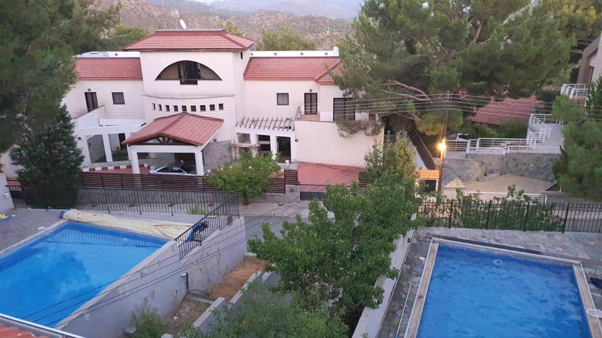 5 bedrooms Villa in Moniatis, Limassol, Cyprus No. 28221