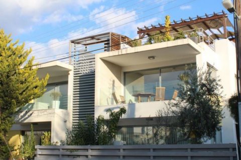 3 bedrooms Penthouse in Limassol, Cyprus No. 25796