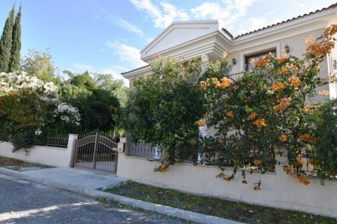 4 bedrooms Villa in Ypsonas, Limassol, Cyprus No. 25798