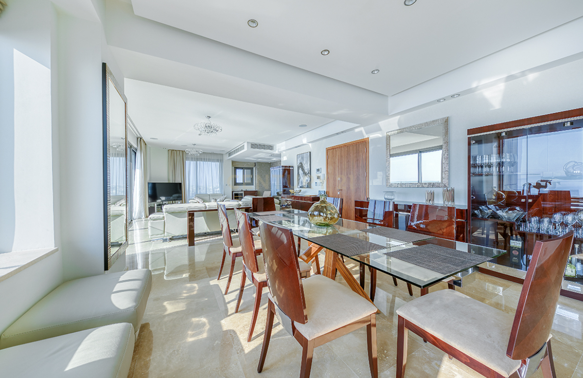 3 bedrooms Apartment in Mouttagiaka, Limassol, Cyprus No. 27625