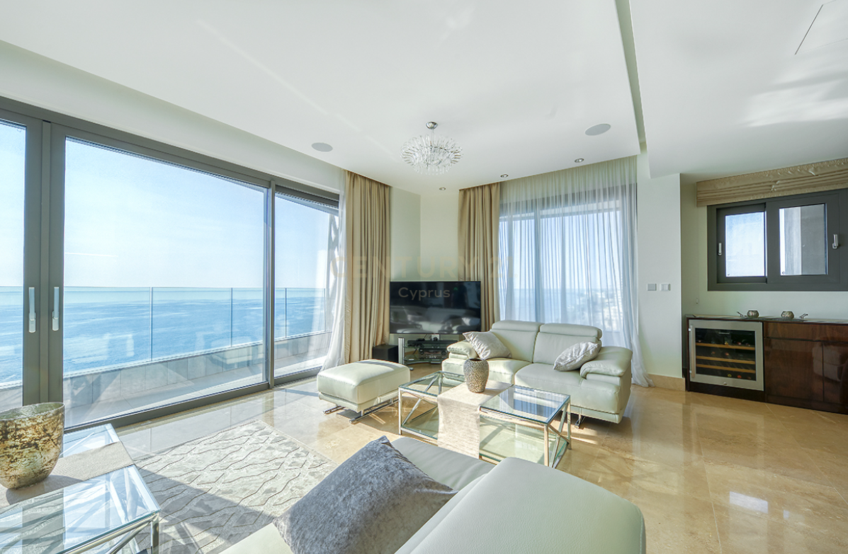 3 bedrooms Apartment in Mouttagiaka, Limassol, Cyprus No. 27625