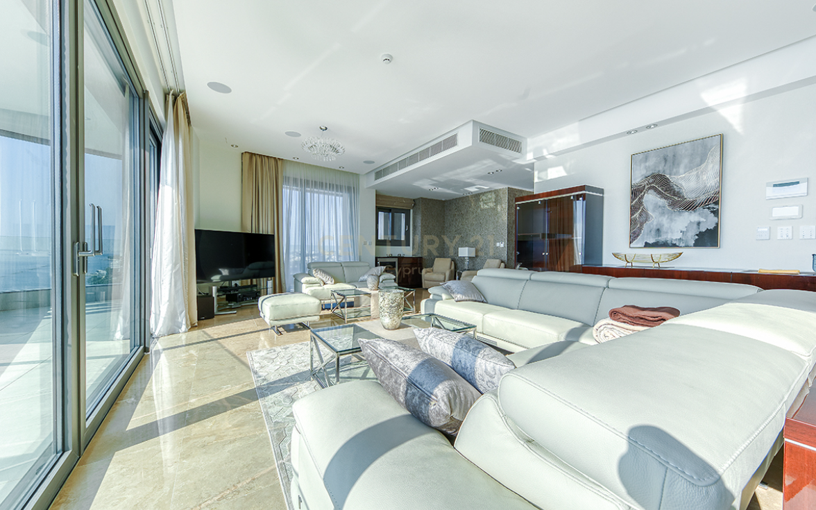 3 bedrooms Apartment in Mouttagiaka, Limassol, Cyprus No. 27625