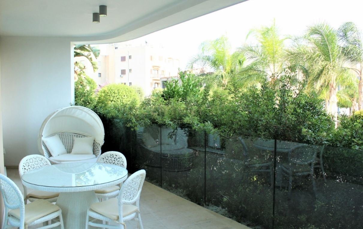 2 dormitorios Apartamento en Agios Tychonas, Limassol, Chipre No. 27624