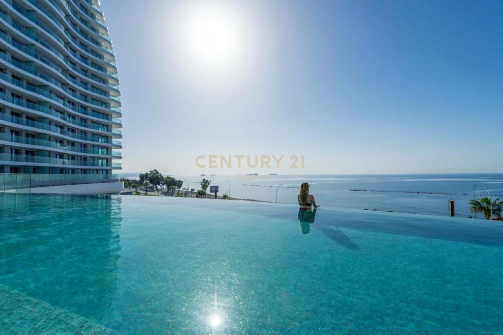 2 bedrooms Apartment in Germasogeia, Limassol, Cyprus No. 35693