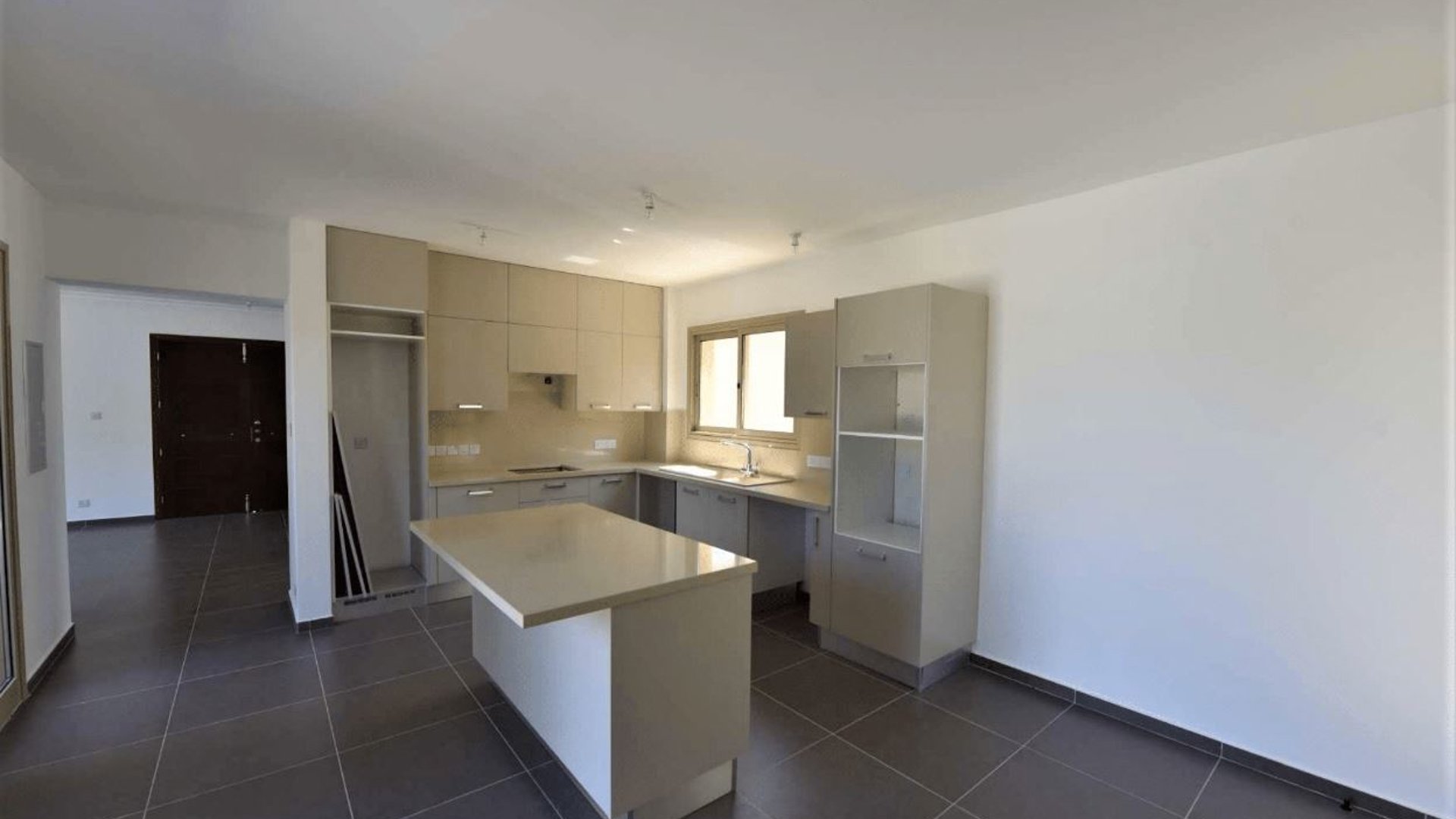 3 bedrooms Villa in Limassol, Cyprus No. 26149