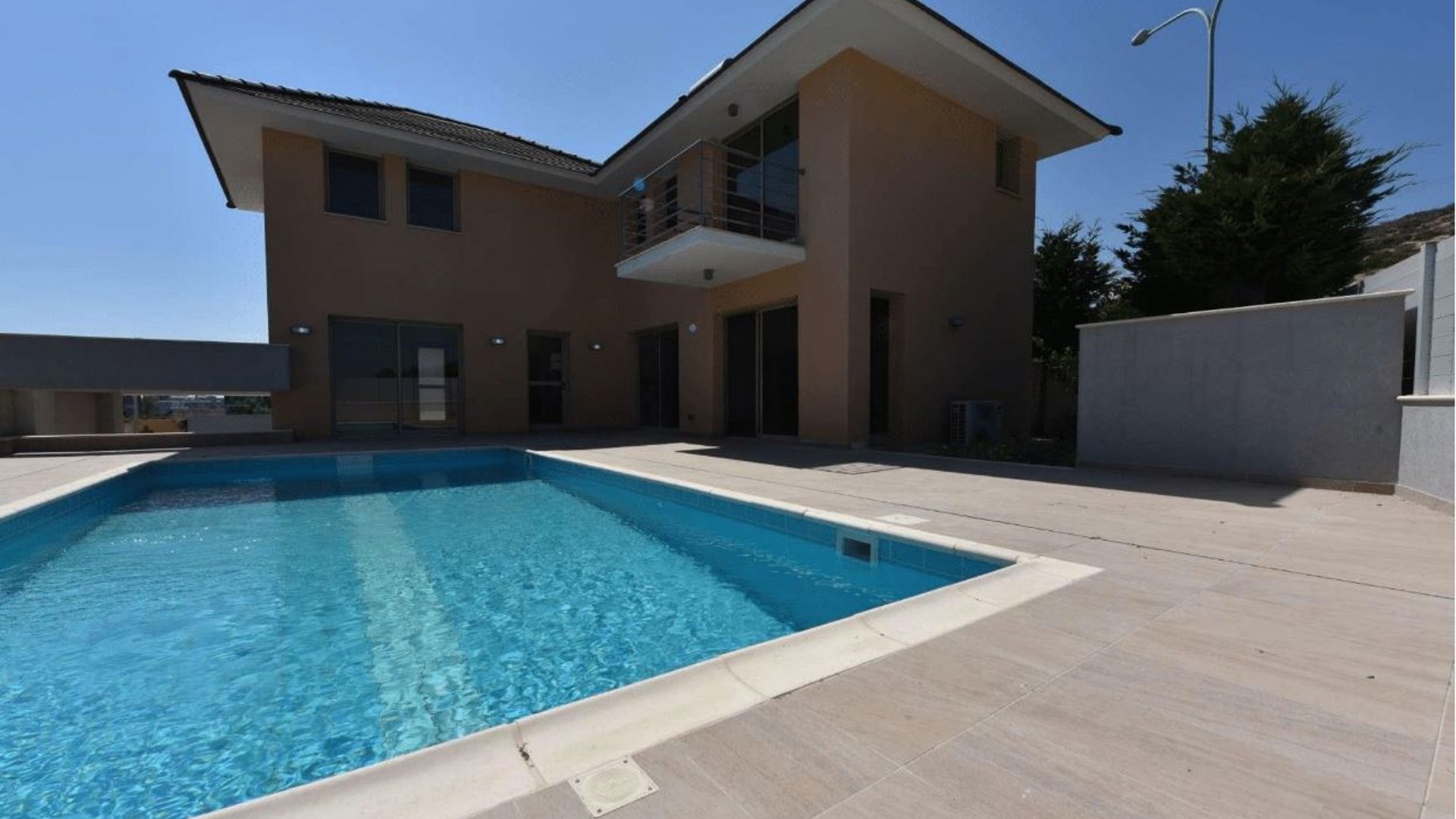 3 bedrooms Villa in Limassol, Cyprus No. 26149
