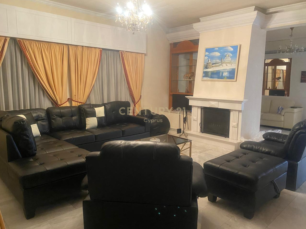 3 bedrooms Villa in Limassol, Cyprus No. 55536