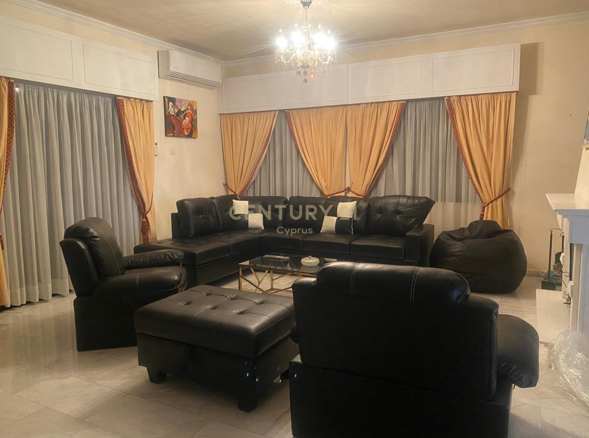 3 bedrooms Villa in Limassol, Cyprus No. 55536