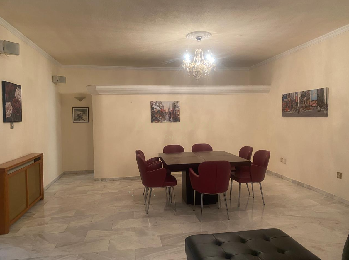 3 bedrooms Villa in Limassol, Cyprus No. 55536