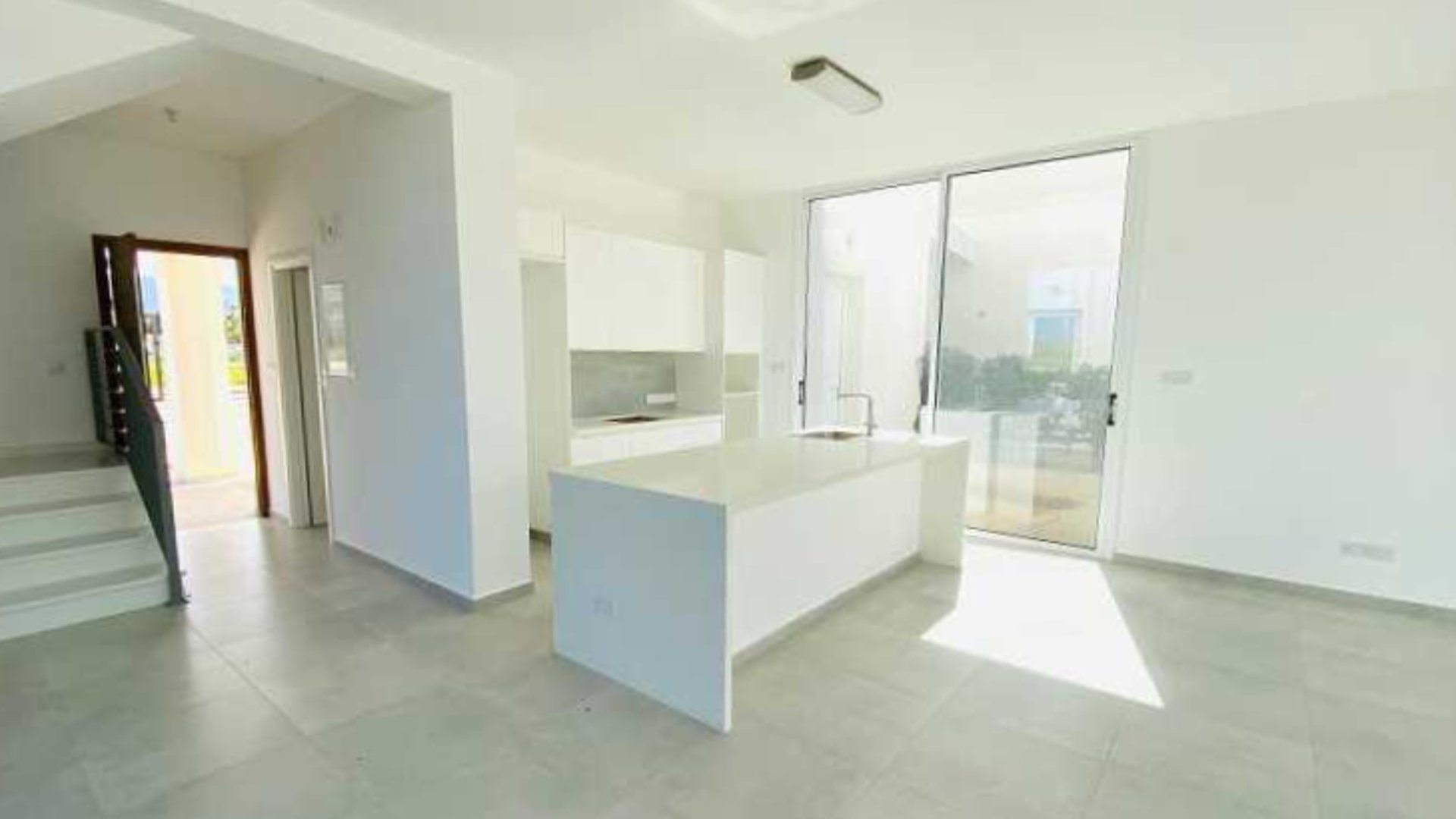 4 chambres Villa à Coral Bay, Pegeia, Paphos, Chypre No. 25791