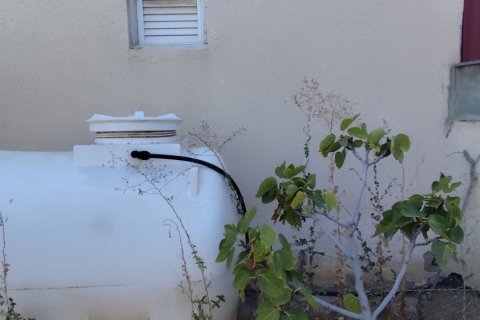 3 bedrooms Townhouse in Larnaka,  No. 39697 5