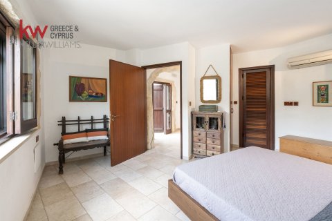 4 bedrooms Villa in Mosfiloti, Larnaka,  No. 39696 28