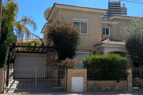 4 bedrooms Villa in Potamos tis Germasogeias, Germasogeia, Limassol, Cyprus No. 28659
