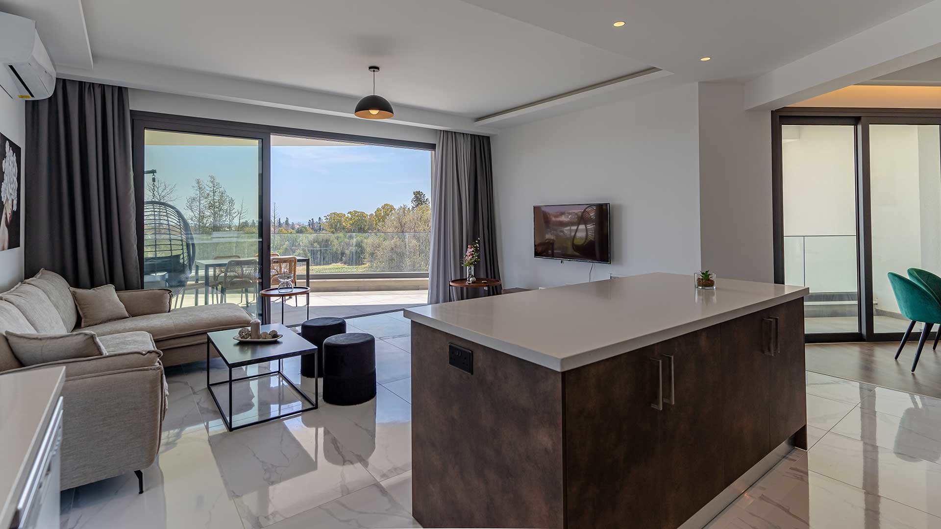 3 bedrooms Penthouse in Kato Polemidia, Limassol, Cyprus No. 28660