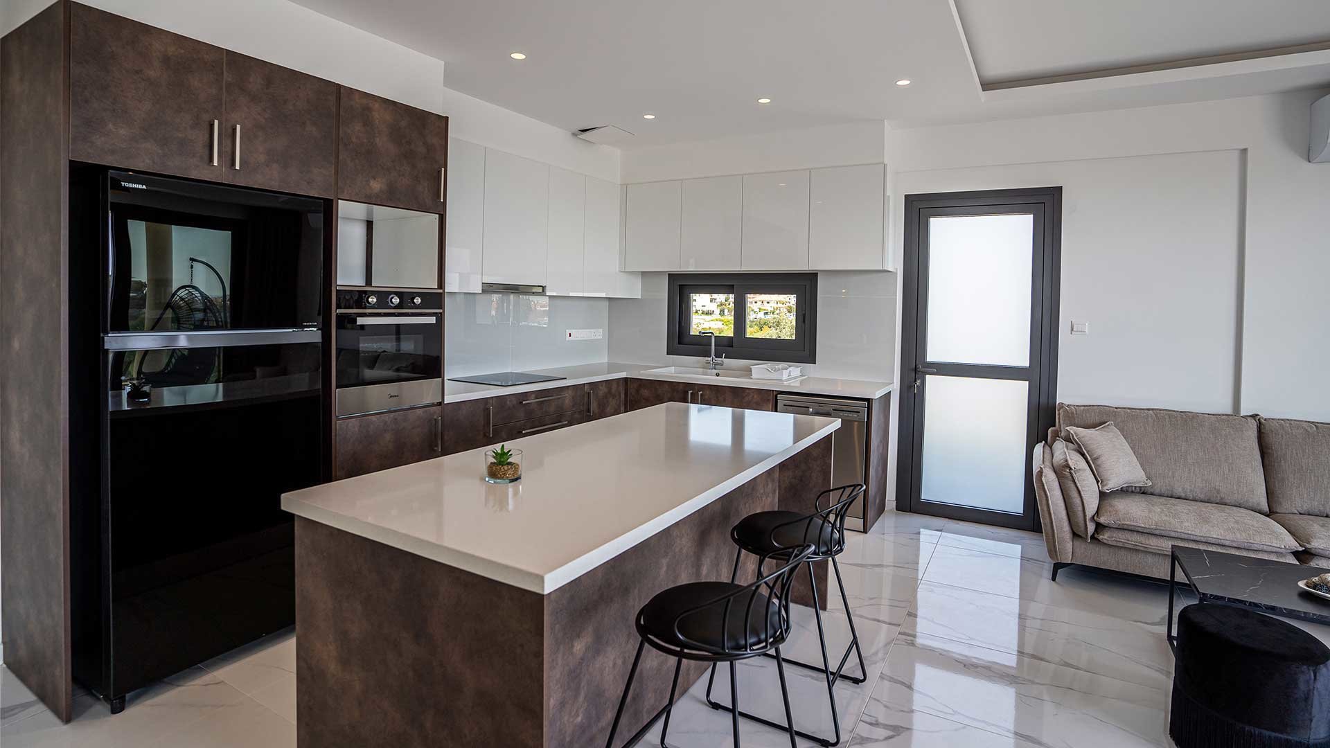 3 bedrooms Penthouse in Kato Polemidia, Limassol, Cyprus No. 28660