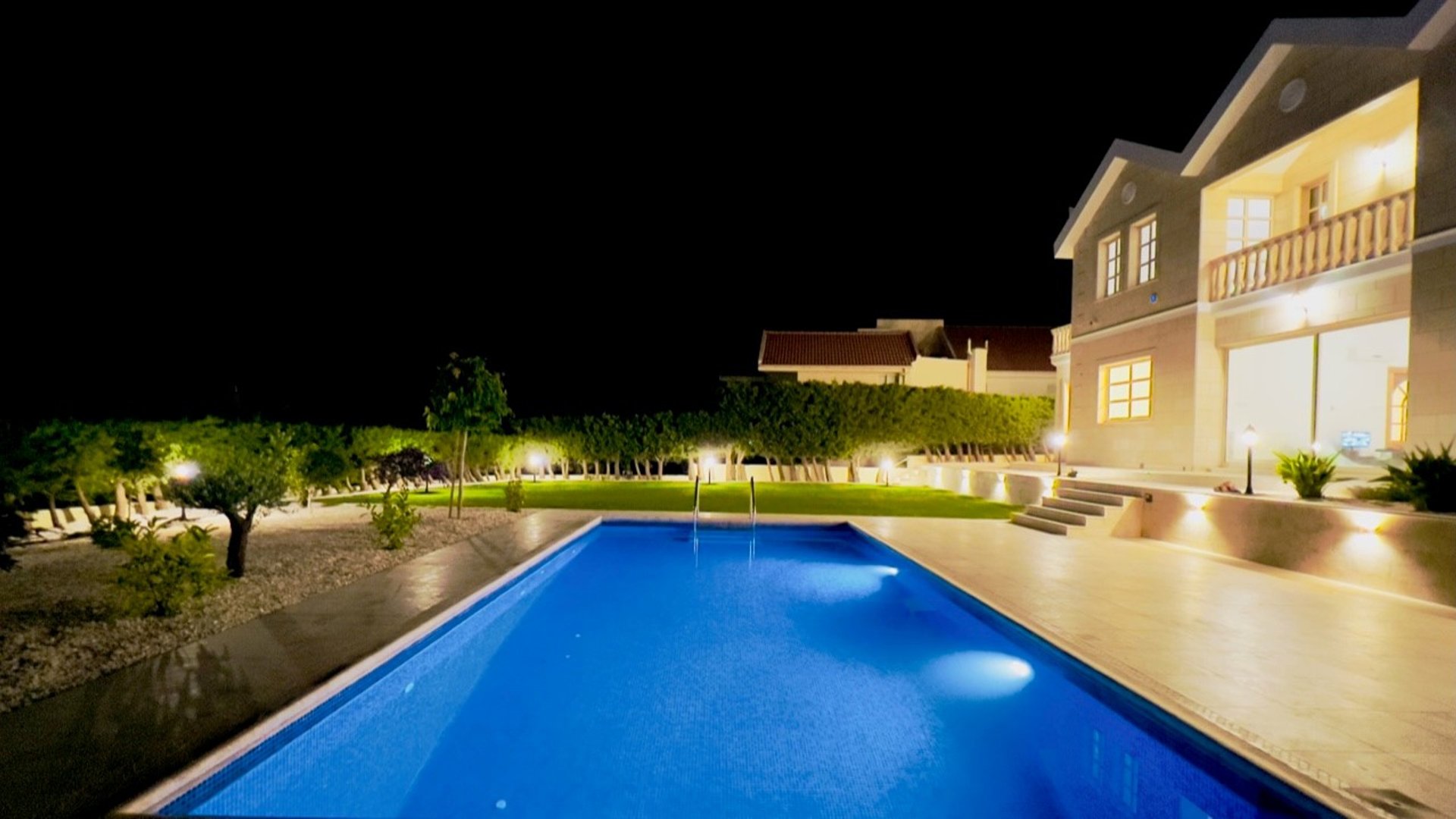 5 bedrooms Villa in Limassol, Cyprus No. 28857
