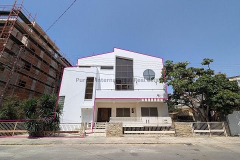 Квартира с 3 спальнями в Ларнака, Кипр № 37506 1