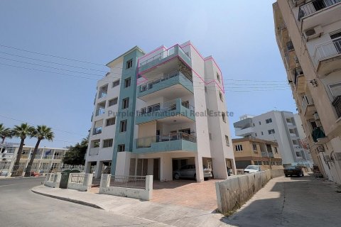 Квартира с 2 спальнями в Ларнака, Кипр № 37507 4