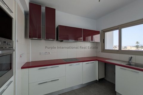 Квартира с 2 спальнями в Ларнака, Кипр № 37507 16