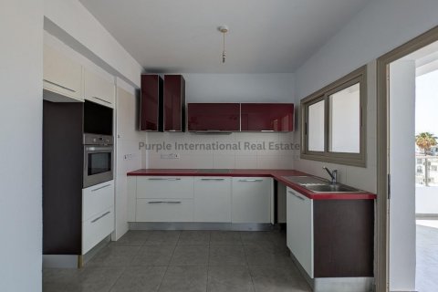 Квартира с 2 спальнями в Ларнака, Кипр № 37507 14