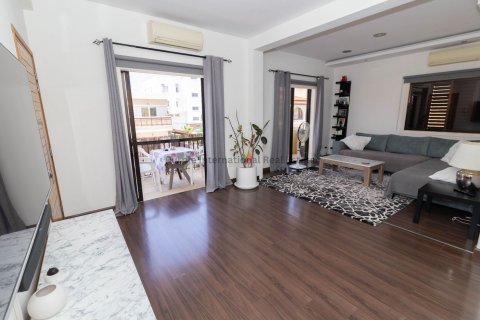 Квартира с 3 спальнями в Ларнака, Кипр № 37509 1