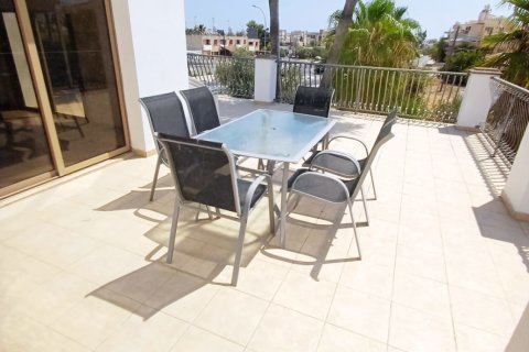 3 bedrooms Apartment in Larnaka,  No. 50940 17