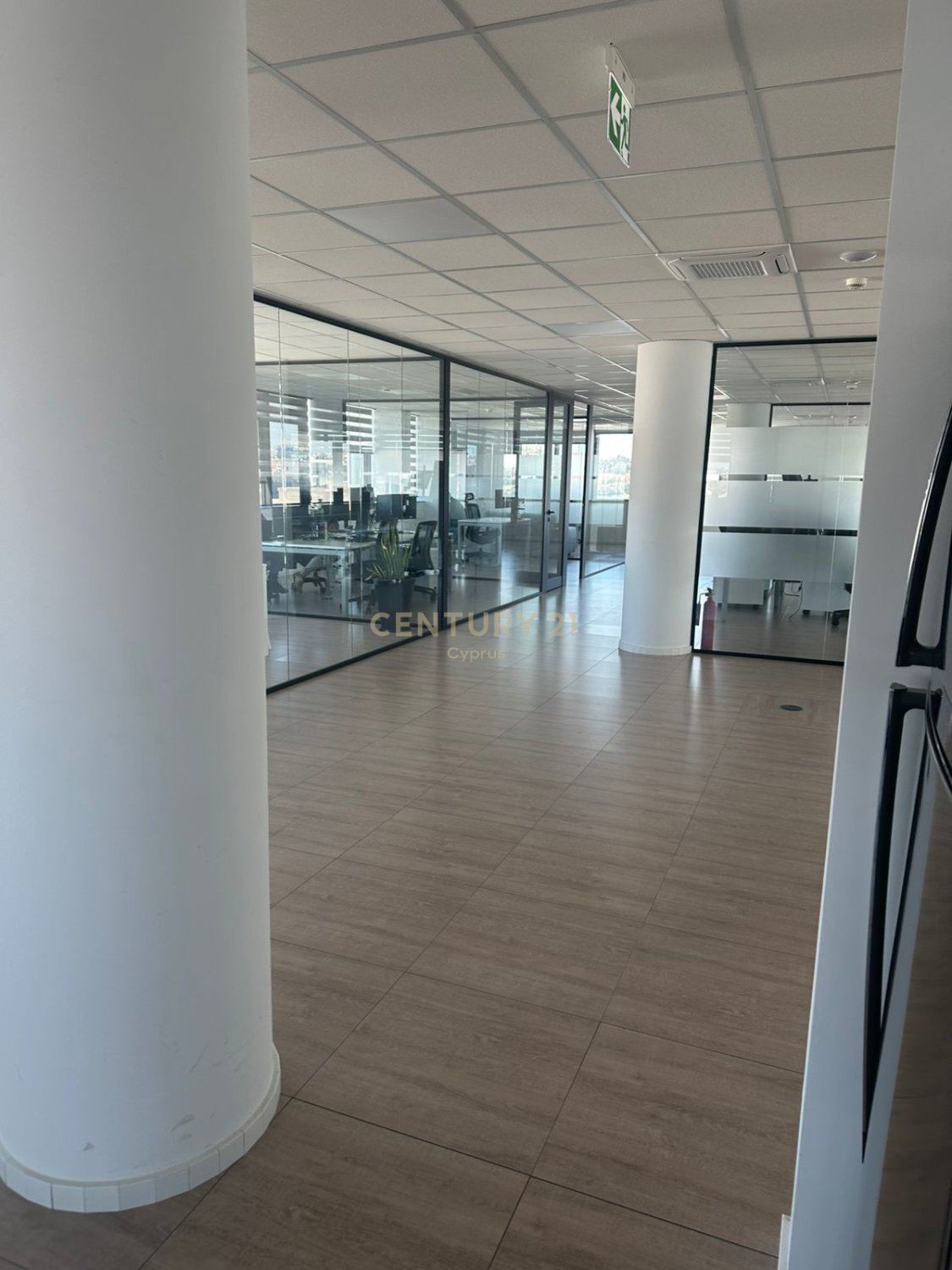 380m2 Office in Germasogeia, Limassol, Cyprus No. 53916