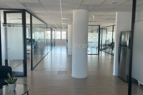 Офис 380м2 в Гермасойя, Лимасол,  № 53916