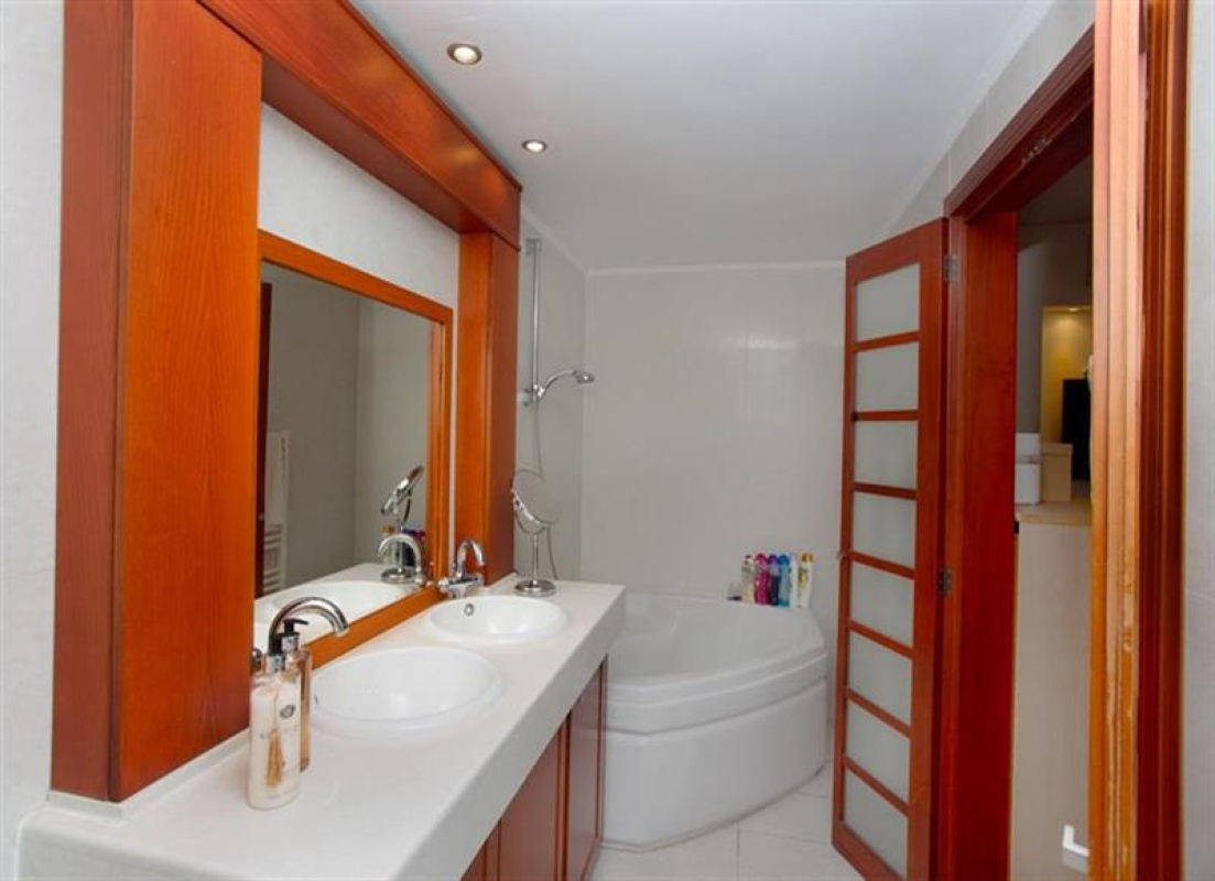 3 bedrooms Villa in Limassol, Cyprus No. 38228