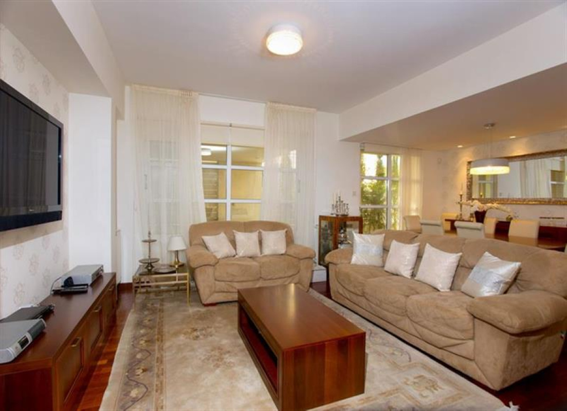 3 bedrooms Villa in Limassol, Cyprus No. 38228