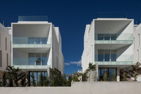 4 bedrooms Villa in Paphos,  No. 44342