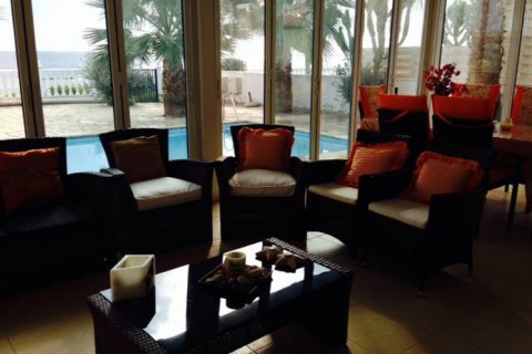 Studio Villa in Limassol,  No. 38191 5