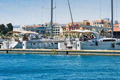 Вилла с 4 комнатами в Лимассол, Лимасол,  № 38187 11