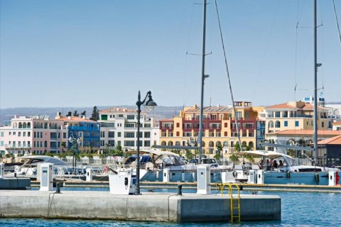 Вилла с 4 комнатами в Лимассол, Лимасол,  № 38187 4