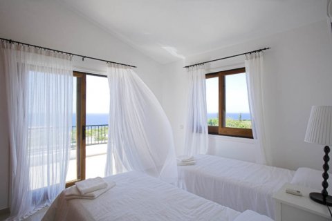 Вилла студия в Пафос,  № 38190 7