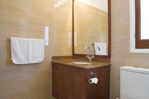 Вилла студия в Пафос,  № 38190 10