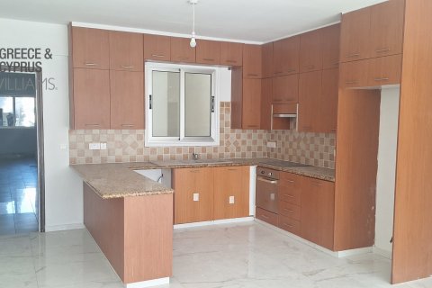 2 bedrooms Apartment in Larnaka,  No. 39513 8