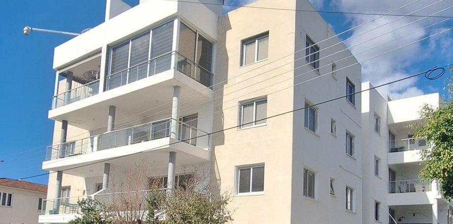 2 bedrooms Apartment in Larnaka,  No. 39513