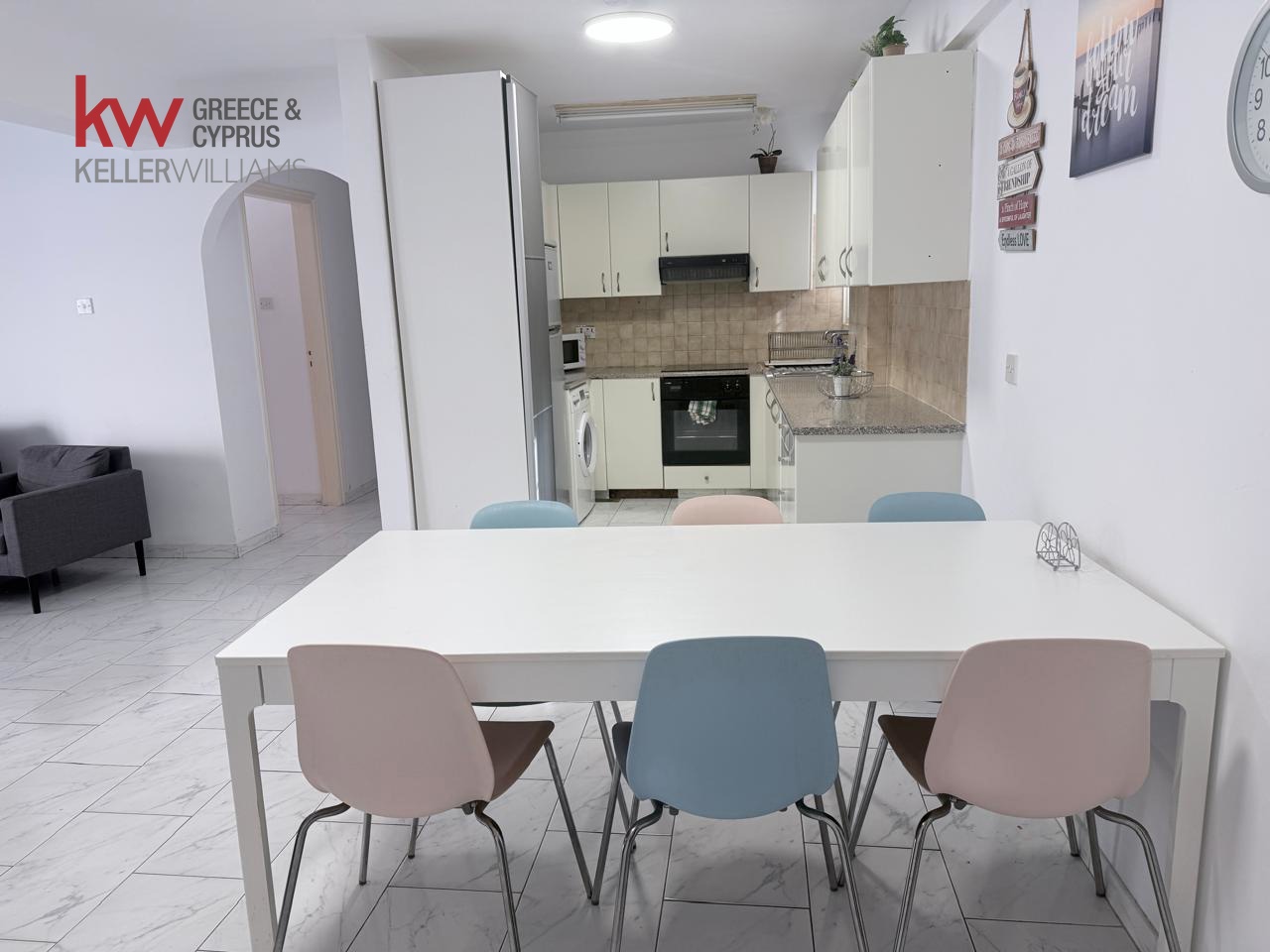 2 bedrooms Apartment in Larnaca, Larnaka, Cyprus No. 39512
