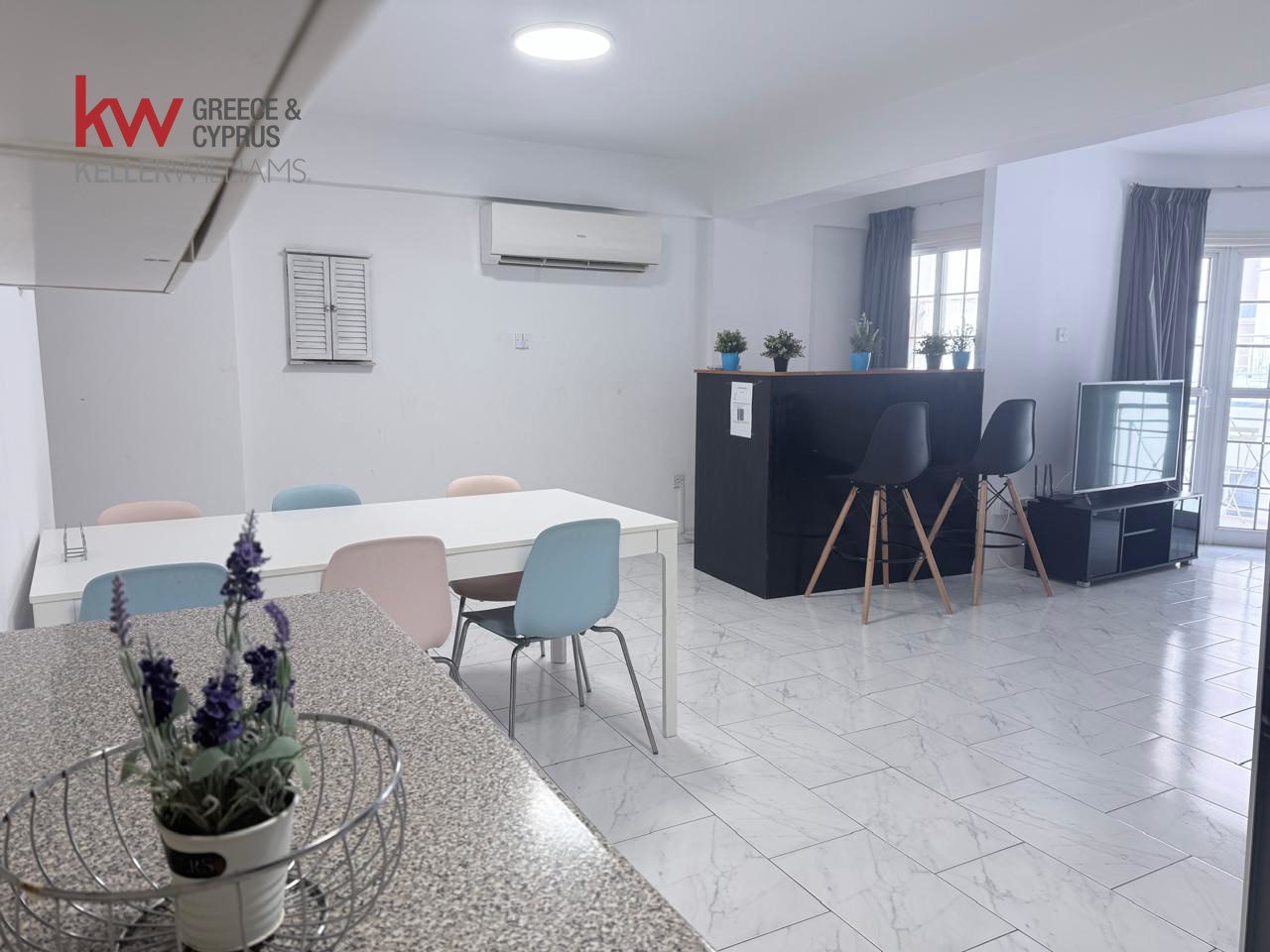 2 bedrooms Apartment in Larnaca, Larnaka, Cyprus No. 39512